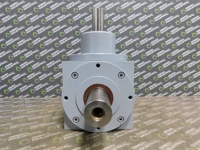 KHS 200 Bevel Gearbox Ratio 2.5:1 Input Dia 1.655 in L 3.25 in Used