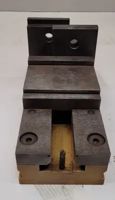 MACHINIST VISE, 4 INCH, 13 INCH LONG, 5-3/8 INCH HEIGHT