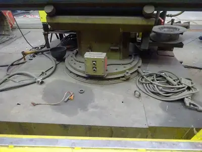 USED ESAB WELDINGCRANE FOR COMPOSITE BEAMS/TANKS