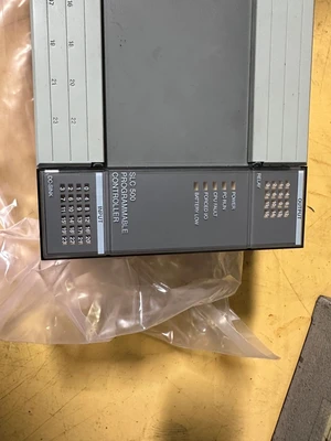 ALLEN BRADLEY SLC-500 PLC - NEW