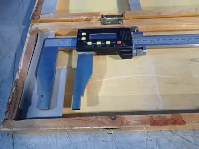 Used _UNKNOWN_ _UNKNOWN_ Digital Calipers Ohio US | HGR 24 #1233409
