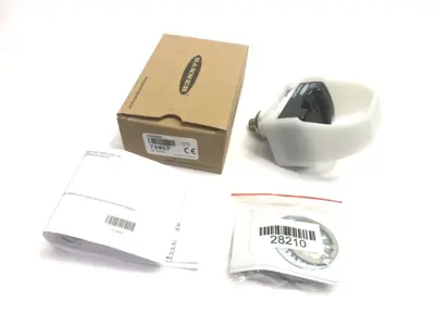 USED BANNER ENGINEERING ILLUMINATED VERIFICATION TOUCH BUTTON 2-COLOR 5-PIN