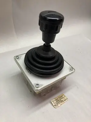 New | in-Stock J.R. MERRITT 101.1377 Misc Electrical & Power Parts Ohio US | Surplus Asset Holdings #1242095