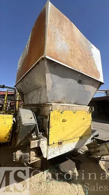 USED CRESSWOOD HF60 HOPPER FED WOOD GRINDER