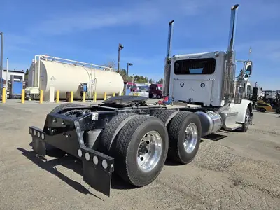 USED 2020 PETERBILT 389