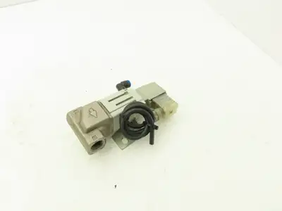 SMC SGC221B-1015Y-5DZ-B1-X2 Coolant Valve 3/8" NPT