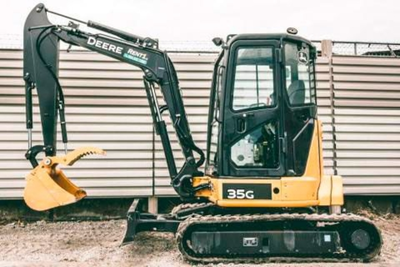 USED 2022 Deere 35G