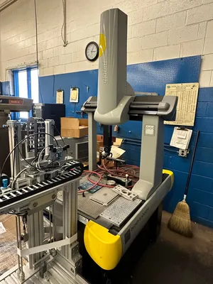 2004 BROWN & SHARPE GLOBAL IMAGE 5.7.5 Coordinate Measuring Machines | Machnet (1)