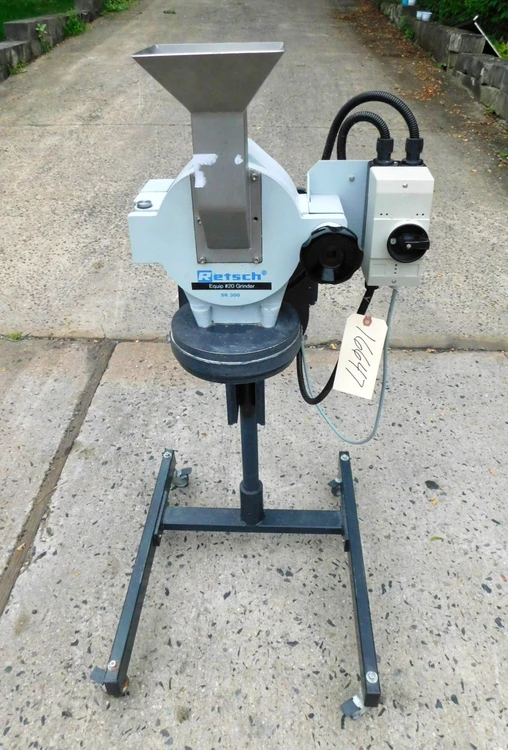 Used RETSCH HAMMERMILL SR 300 Hammer Mills New Jersey US | Champion Trading Corporation #423960