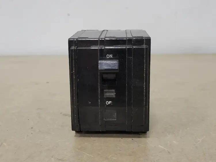 Used SQUARE D QO315 Switchgears British Columbia CA | Lenmark #409280
