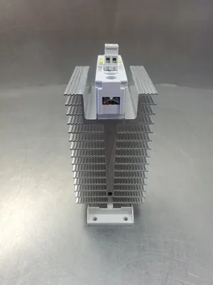 SIEMENS 3RF2350-1AA02 SIRIUS Fin Contactor Module. 4D-7