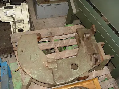 USED ENGINE LATHE 18'' FOLLOW REST
