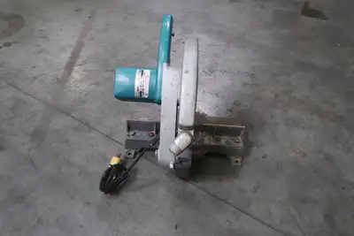 USED MAKITA 2401B