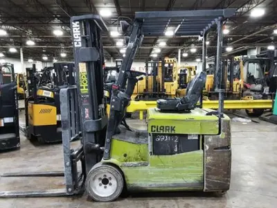 USED 2020 CLARK TMX15