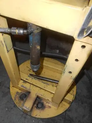 6784-220 10-Ton H-Frame Hand Hydraulic Press