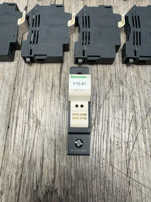 SCHNEIDER DF101 Electrical/PLC/Automation | ESS Industrial Equipment Sales (6)