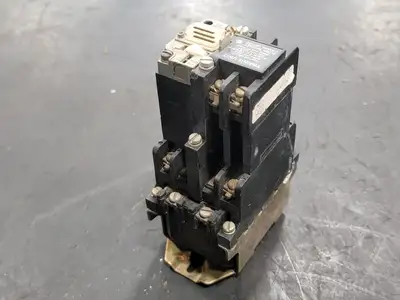 USED ALLEN-BRADLEY 700-NT