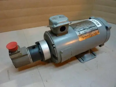 USED UNICO 701-839
