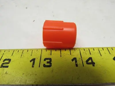 Niagara Plastics TC-63 Threaded Plastic Caps 5/8-18 Lot of 3992