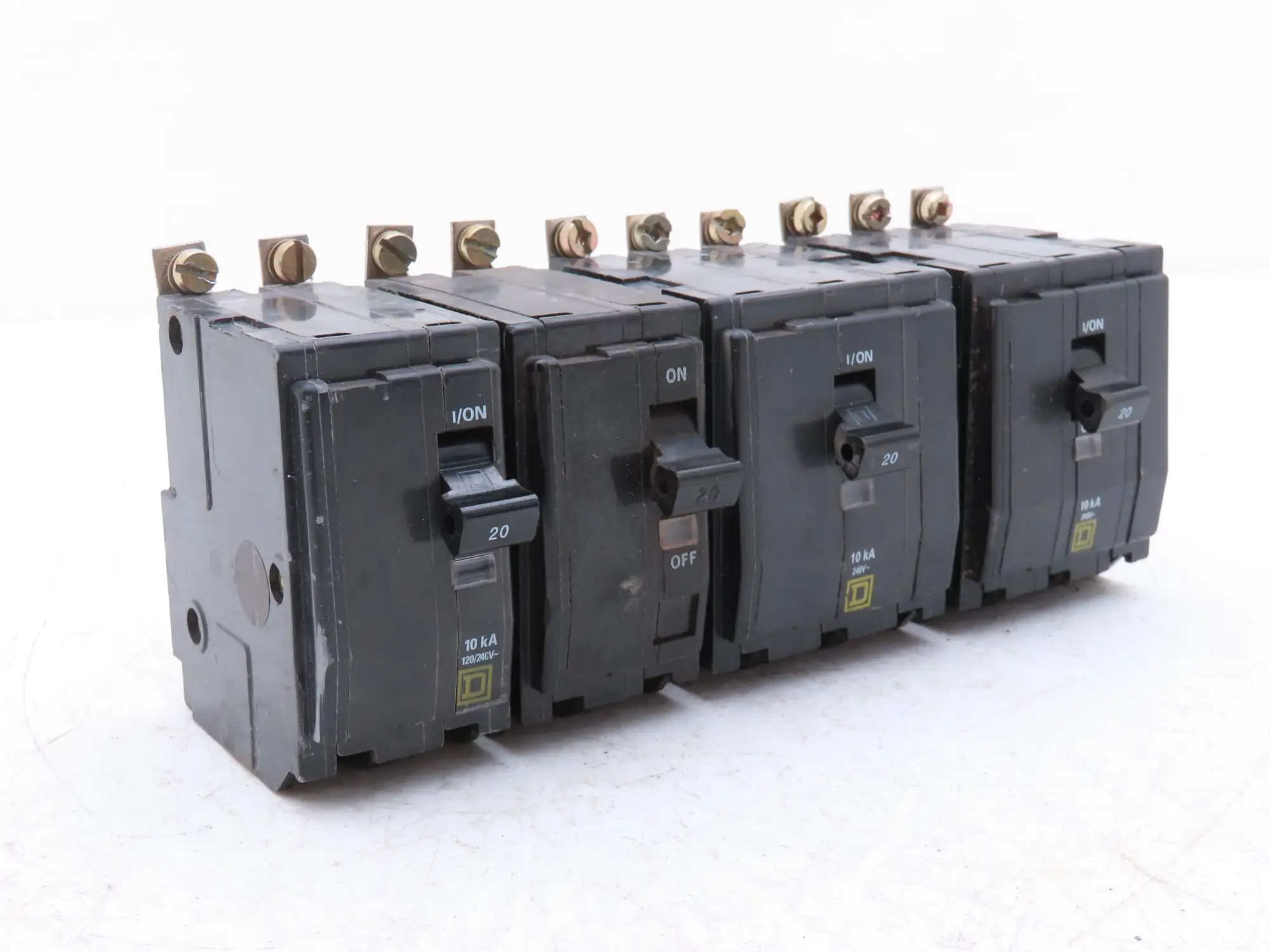 Square D QOB340 Bolt On Circuit Breaker 2 & 3 Pole 20A 240V Mixed Lot of 4