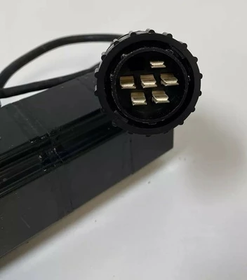 USED OMRON R88M-30030VA-BS1