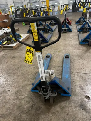 Used _UNKNOWN_ _UNKNOWN_ Pallet Jacks North Carolina US | Myron Bowling Auctioneers Inc #1543525