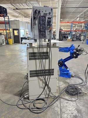 USED YASKAWA NX100
