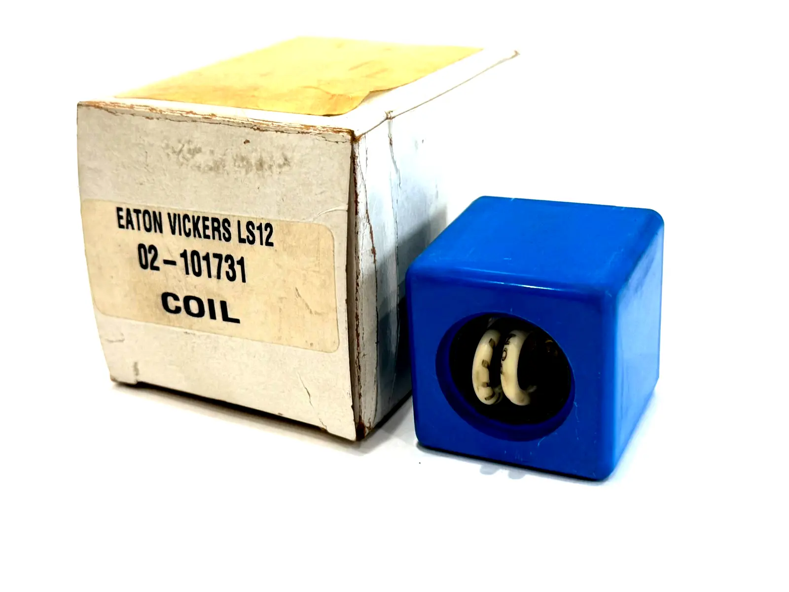 NEW EATON / VICKERS 02-101731 AC COIL 02101731