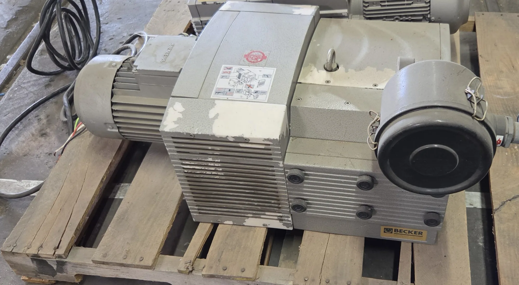 Used 1997 BECKER KVT 3.100 Vacuum Pumps Indiana US | Machine Solutions, LLC #1714605