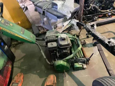 USED JOHN DEERE MO220EA