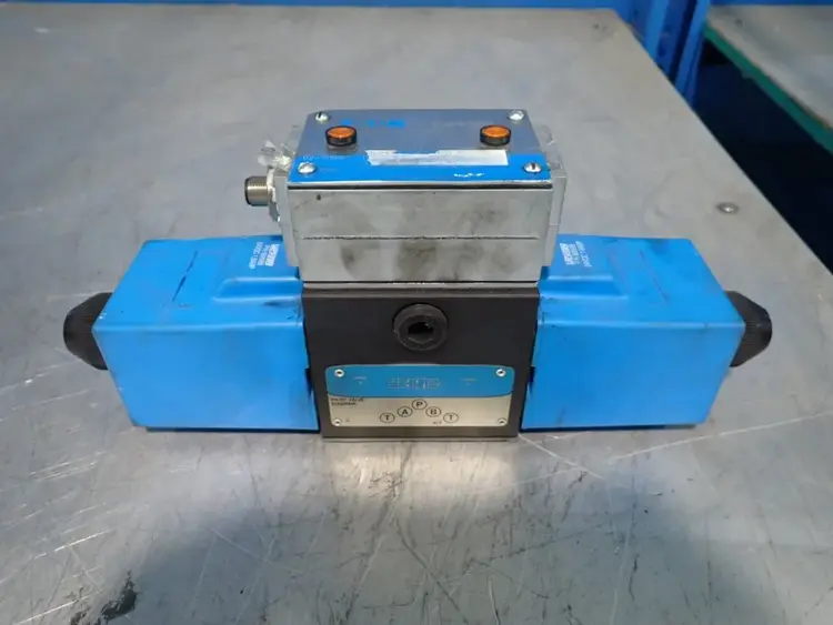 Used EATON VICKERS 02155807 DG4S4LW012NH61S471 Pumps Ohio US | HGR 24 #877671