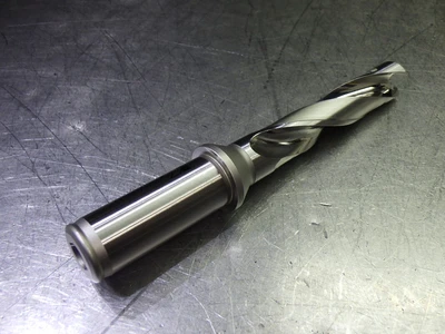 Kennametal .670" Coolant Thru 5xD Drill 3/4" Shank KTFS0670R05SCF075 (LOC1285B)