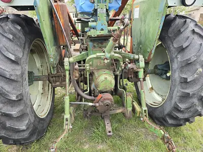 USED 1994 OLIVER 1655