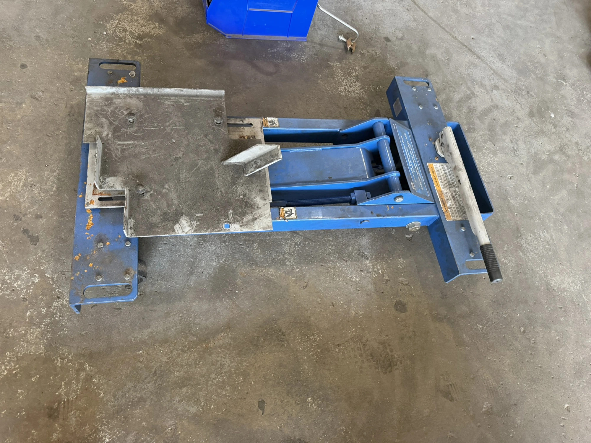Used _UNKNOWN_ _UNKNOWN_ Automotive Lifters Indiana US | Miedema Asset Management Group #1414968