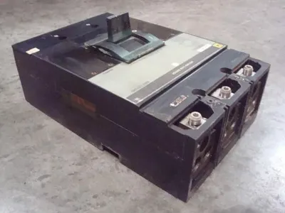 Square D MHP36000M6451 Molded Case Switch 1000 Amps 600VAC Used