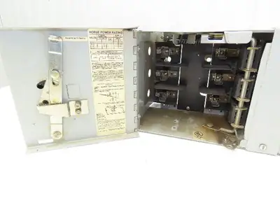 Siemens V7E3611R I-T-E Twin Vacu-Break Fusible Switch 30A 600VAC 3 Pole
