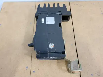USED SQUARE D FA17015A
