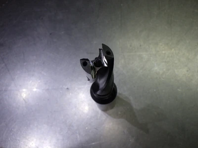 Kennametal 18.5mm Coolant Thru 3xD Drill 25mm Shank KSEM185R3WN25M (LOC3528B)