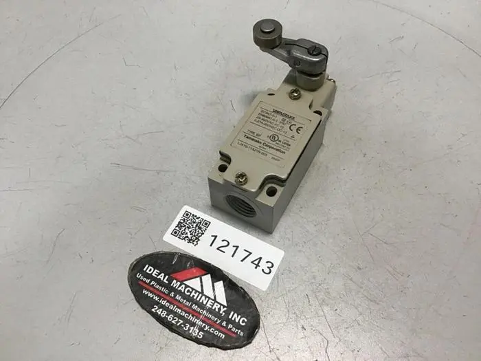 USED YAMATAKE LJA10-11A21N-003