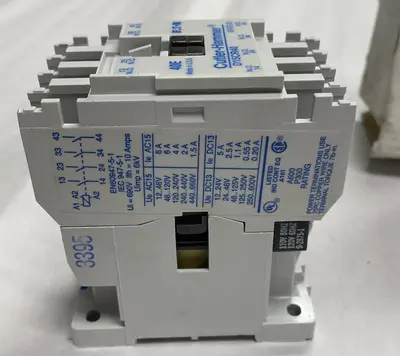 New | in-Stock EATON D15CR40DB Miscellaneous Equipment (Electrical & Power) | Surplus Asset Holdings #1188643