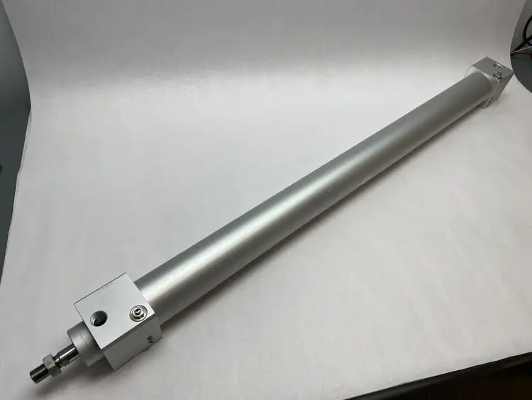 Used SMC HIGH-POWER CYLINDER, ROUND, 63MM BORE, 850MM STROKE Pneumatic Cylinders | Maverick Industrial Sales #1104160