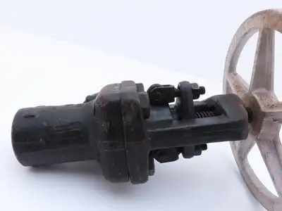 Velan 882003555 Globe Valve 1-1/2" Socket Weld Rising Stem 600PSIG Steel Body