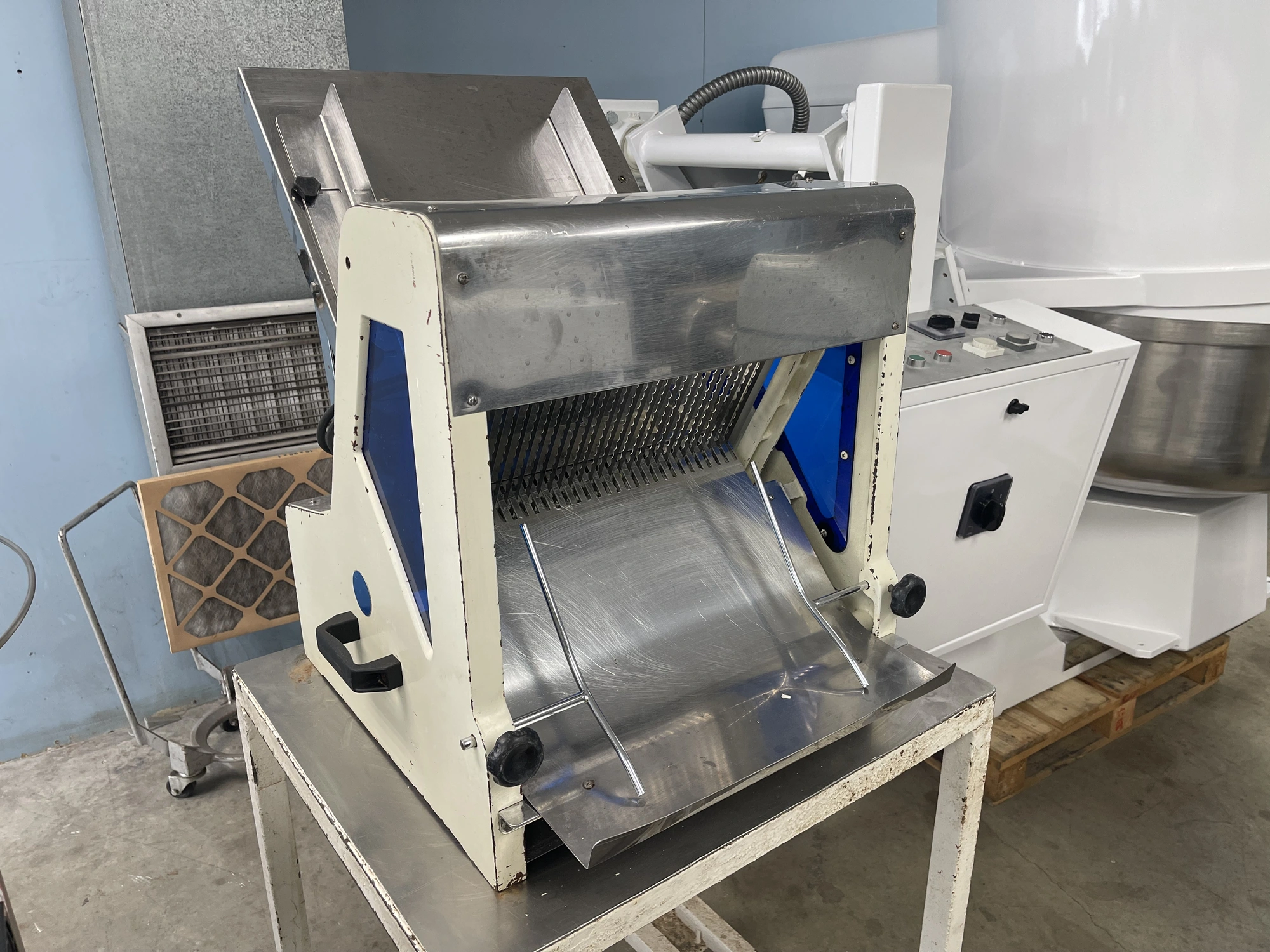Omcan 1/2" Bread Slicer Used