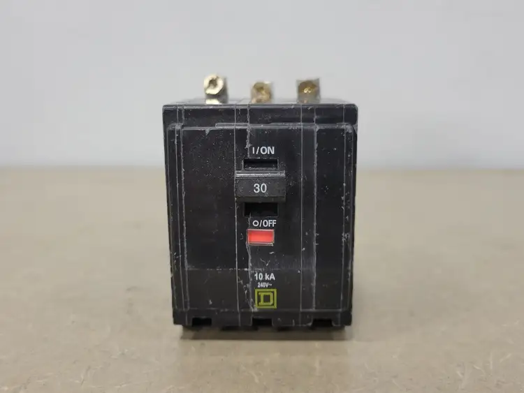 Used SQUARE D QOB330 Switchgears British Columbia CA | Lenmark #240187