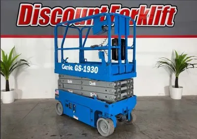 USED 2017 GENIE GS-1930
