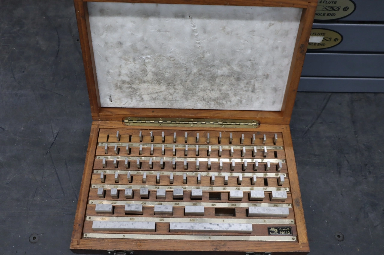 Used MG GAGE BLOCKS Lab Inspection Minnesota US | Machinesused.com #1506369