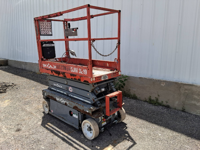 Used 2016 Skyjack SJ3219 Scissor Lifters Wisconsin US | Stack Equipment #1331991