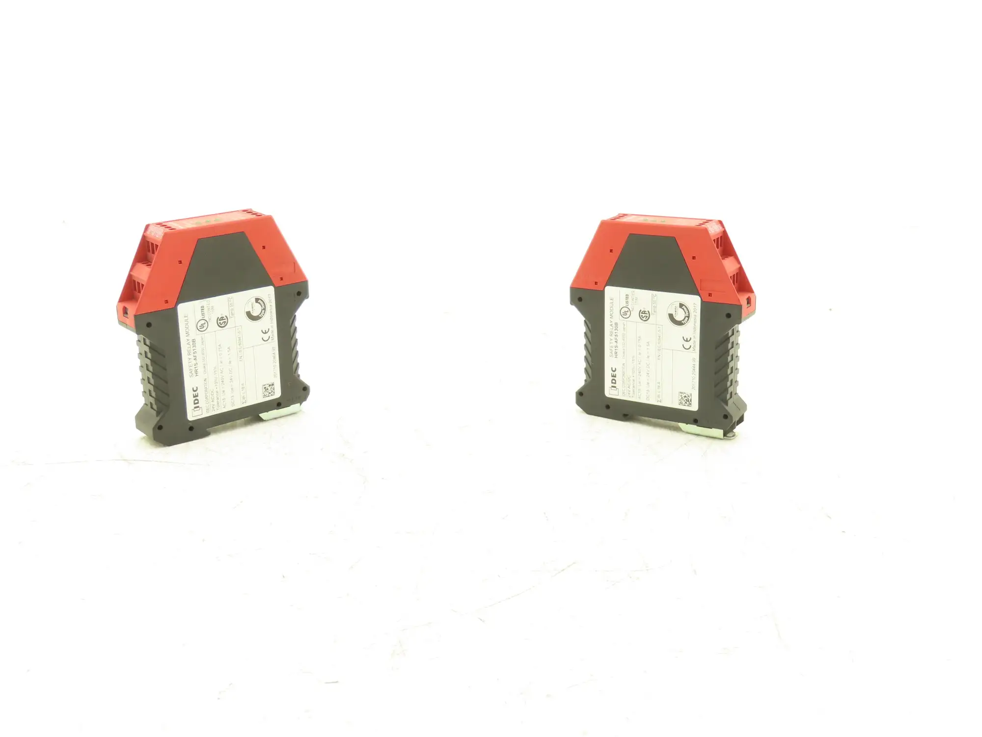 IDEC Corporation HR1S-AF5130B E-Stop Safety Relay Module 24V AC/DC Lot of 2