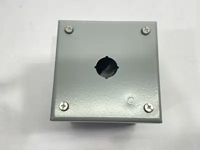 USED SAGINAW CONTROL & ENGINEERING PUSHBUTTON ENCLOSURE 4" X 4"