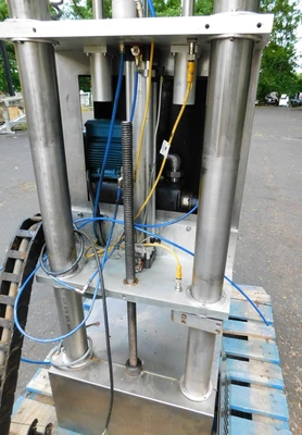 USED VE TRA CO MIXING TANK 15 GALLONS